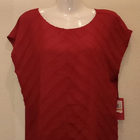 Vince Camuto Tropical Red Top - Picture 6 of 12